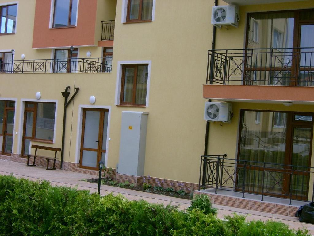 Siana 3 Suits Поморие Экстерьер фото