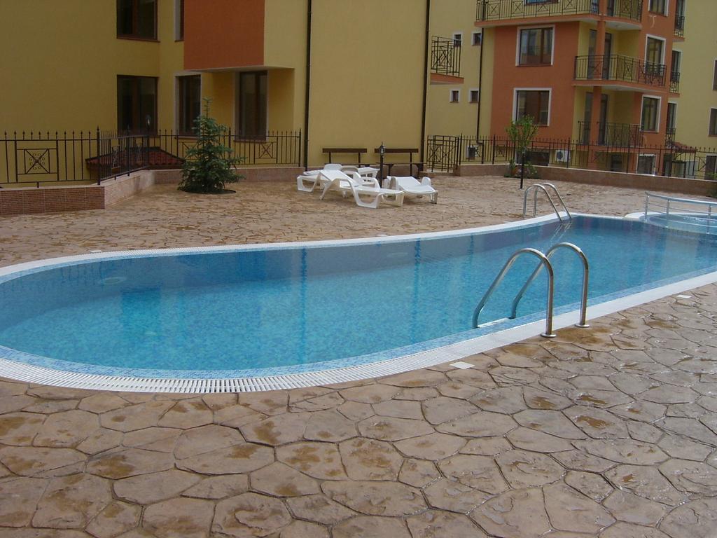 Siana 3 Suits Поморие Экстерьер фото